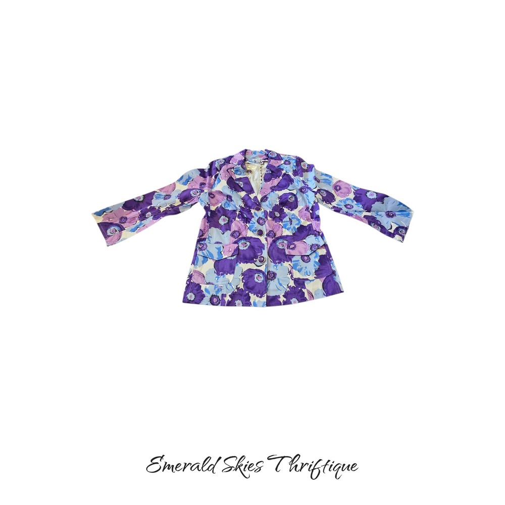 Joan rivers 3/4 length sleeve jacket new. Size 6 floral bouquet free shipping